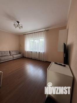 Дом 250м², 3-этажный, посуточно,