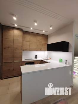 Дом 360м², 3-этажный, посуточно,