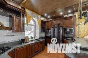 Коттедж 458м², 3-этажный, участок 10 сот.