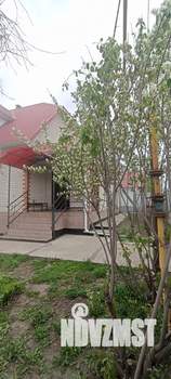 Коттедж 210м², 2-этажный, участок 10 сот.