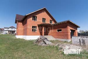 Дом 206м², 2-этажный, участок 10 сот.