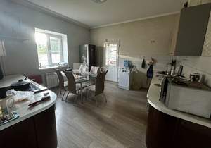 Дом 270м², 2-этажный, участок 10 сот.