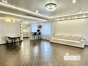 Коттедж 231м², 4-этажный, участок 7 сот.