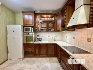 Коттедж 202м², 3-этажный, участок 9 сот.