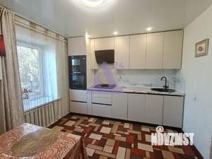 Дом 94м², 2-этажный, участок 6 сот.