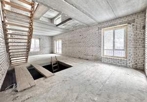 Дом 246м², 2-этажный, участок 4 сот.