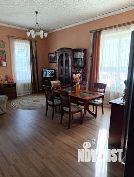 Коттедж 185м², 2-этажный, участок 10 сот.