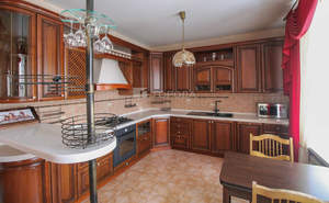 Дом 331м², 2-этажный, участок 11 сот.