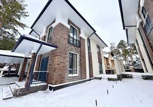 Дом 246м², 2-этажный, участок 4 сот.