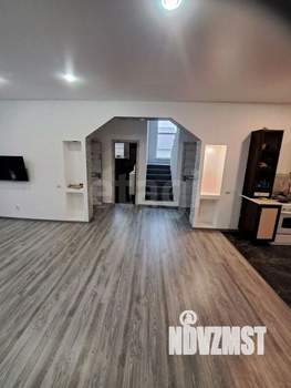 Дом 111м², 2-этажный, участок 10 сот.