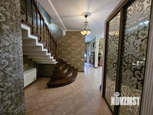 Таунхаус 310м², 3-этажный, участок 4 сот.