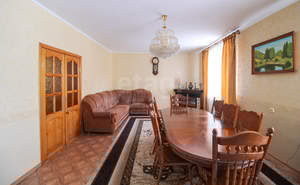 Дом 270м², 2-этажный, участок 10 сот.