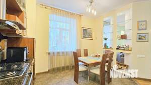 Коттедж 353м², 3-этажный, участок 10 сот.