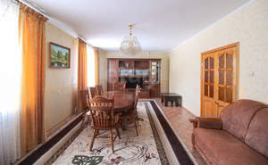 Дом 270м², 2-этажный, участок 10 сот.