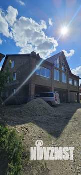 Коттедж 1000м², 3-этажный, участок 15 сот.