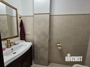 Таунхаус 310м², 3-этажный, участок 4 сот.