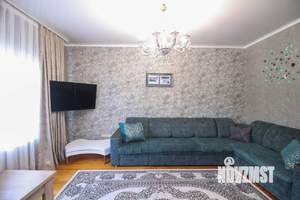 Дом 242м², 2-этажный, участок 9 сот.