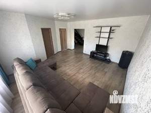 Коттедж 163м², 2-этажный, участок 10 сот.