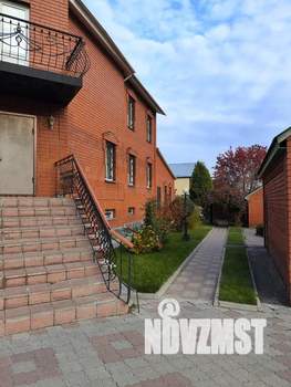 Дом 500м&sup2;, 2-этажный, посуточно, 