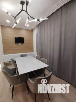 Дом 360м&sup2;, 3-этажный, посуточно, 