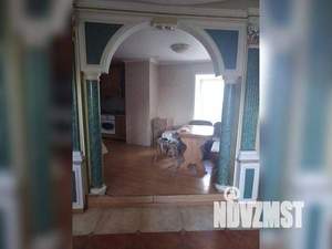 Коттедж 208м², 2-этажный, участок 4 сот.  