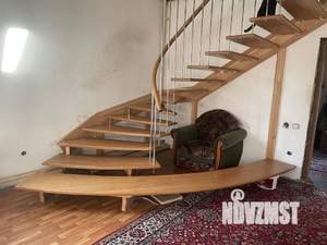 Коттедж 175м², 2-этажный, участок 9 сот.  