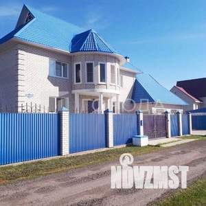 Дом 350м², 2-этажный, участок 25 сот.  