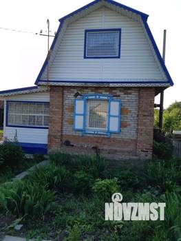 Дом 40м&sup2;, 2-этажный, участок 6 сот.  