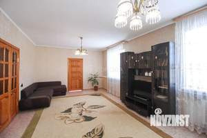 Дом 270м², 2-этажный, участок 10 сот.  