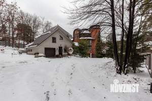 Дом 150м², 3-этажный, участок 11 сот.  