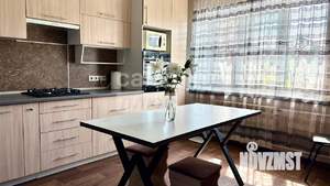 Дом 251м², 3-этажный, участок 10 сот.  