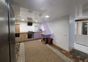 Дом 80м², 2-этажный, участок 10 сот.  