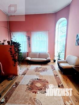 Дом 300м², 3-этажный, участок 20 сот.  