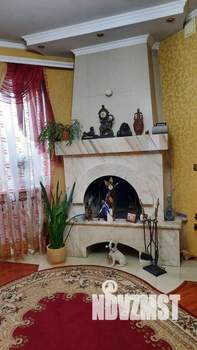 Коттедж 332м², 3-этажный, участок 10 сот.  
