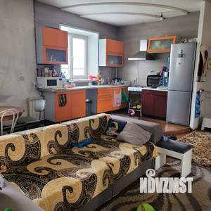 Дом 205м², 2-этажный, участок 6 сот.  