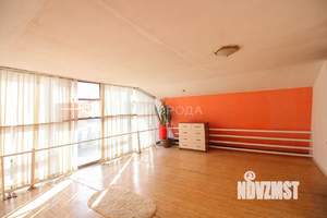 Дом 270м², 2-этажный, участок 1 сот.  