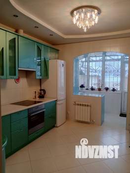 Таунхаус 240м², 2-этажный, участок 1 сот.  