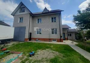 Дом 220м², 2-этажный, участок 6 сот.  