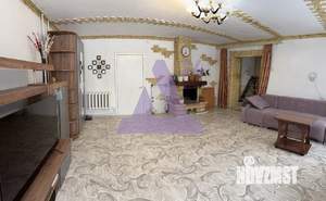 Коттедж 215м², 2-этажный, участок 10 сот.  