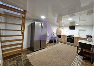 Дом 80м², 2-этажный, участок 10 сот.  