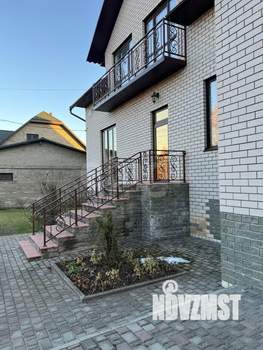 Дом 184м², 2-этажный, участок 8 сот.  