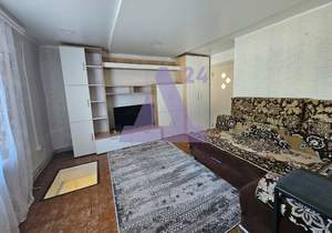 Дом 80м², 2-этажный, участок 10 сот.  