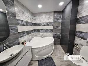 Коттедж 250м², 2-этажный, участок 10 сот.  
