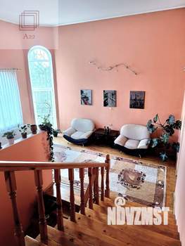 Дом 300м², 3-этажный, участок 20 сот.  