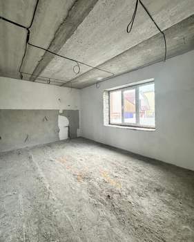 Дом 220м², 3-этажный, участок 6 сот.  