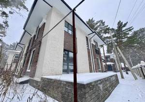 Дом 246м², 2-этажный, участок 6 сот.  