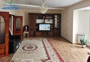 Дом 160м&sup2;, 2-этажный, участок 9 сот.  