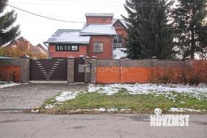 Дом 350м², 2-этажный, участок 11 сот.  