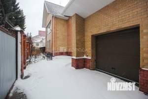 Дом 331м&sup2;, 2-этажный, участок 11 сот.  