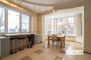 Коттедж 411м², 2-этажный, участок 17 сот.  